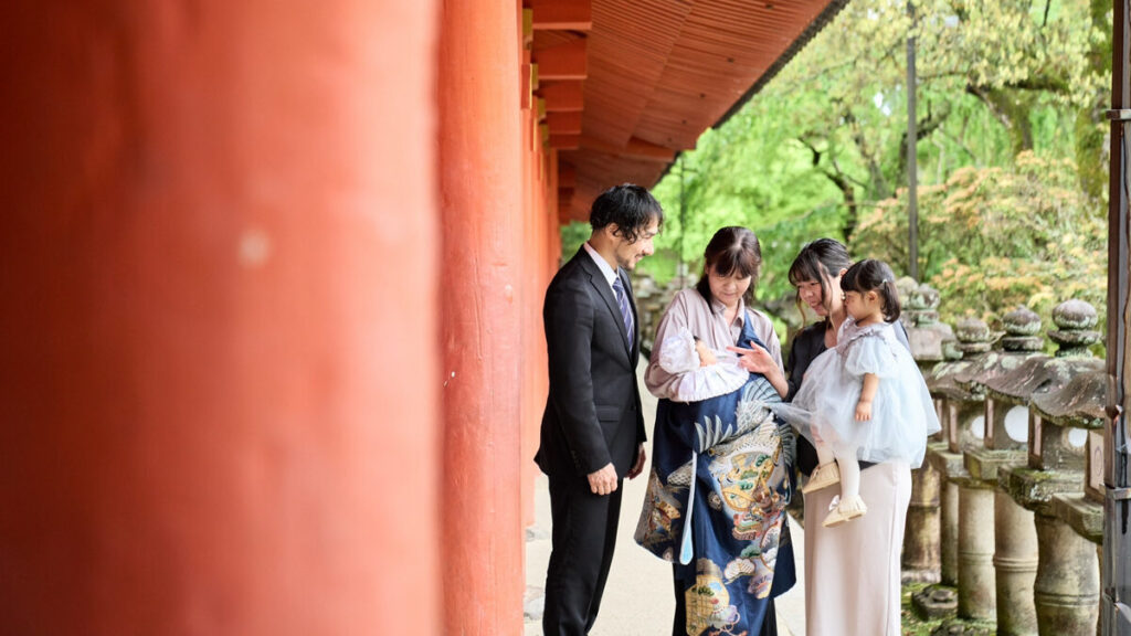 お宮参り奈良市・大和郡山市・平群町_フォトスタジオワタナベ(渡辺写真館)_奈良柏木店_春日大社お参り_初着レンタル
